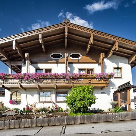 Gaestehaus Stotter Neukirchen am Großvenediger Exterior foto